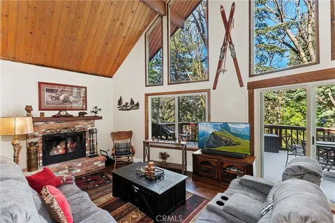 26726 Lake Forest Drive, Twin Peaks, CA 92391 - MLS#: IG25044675