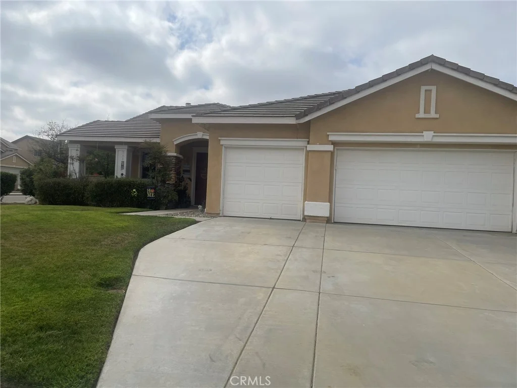 28823 Sunburst Dr, Menifee, CA 92584