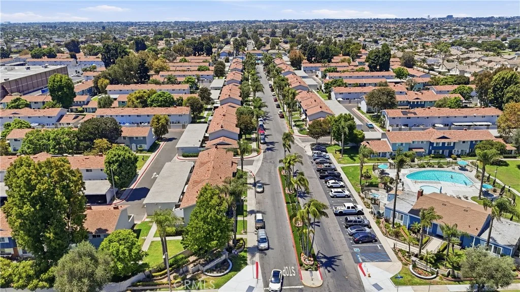 19775 Coventry Ln, Huntington Beach, CA 92646