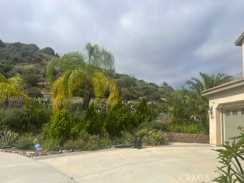 Additional image 3 of 11384 Valley Oak Lane, Corona, CA 92883