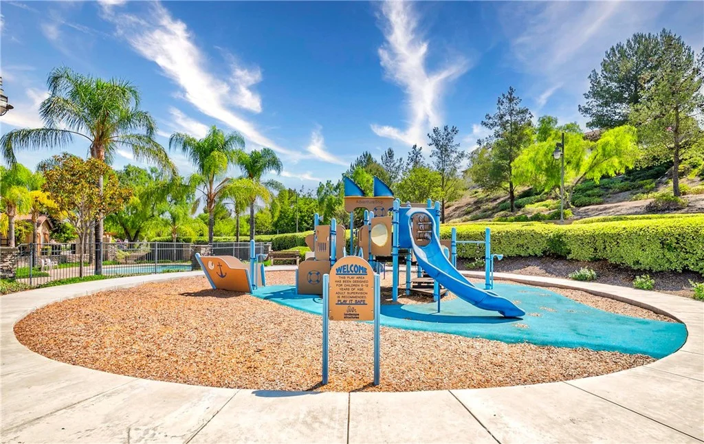 10947 Periwinkle Way, Riverside, CA 92503