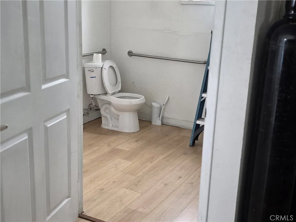 Additional image 14 of 110 E Cambridge St, Long Beach, CA 90805