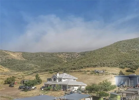 38810 Rogers Creek Road, Palmdale, CA MLS: GD25056209