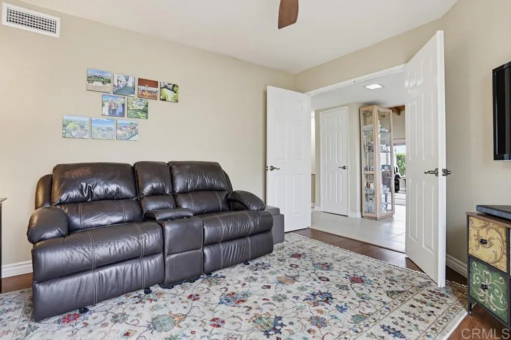 Additional image 16 of 12876 Circulo Dardo, San Diego, CA 92128