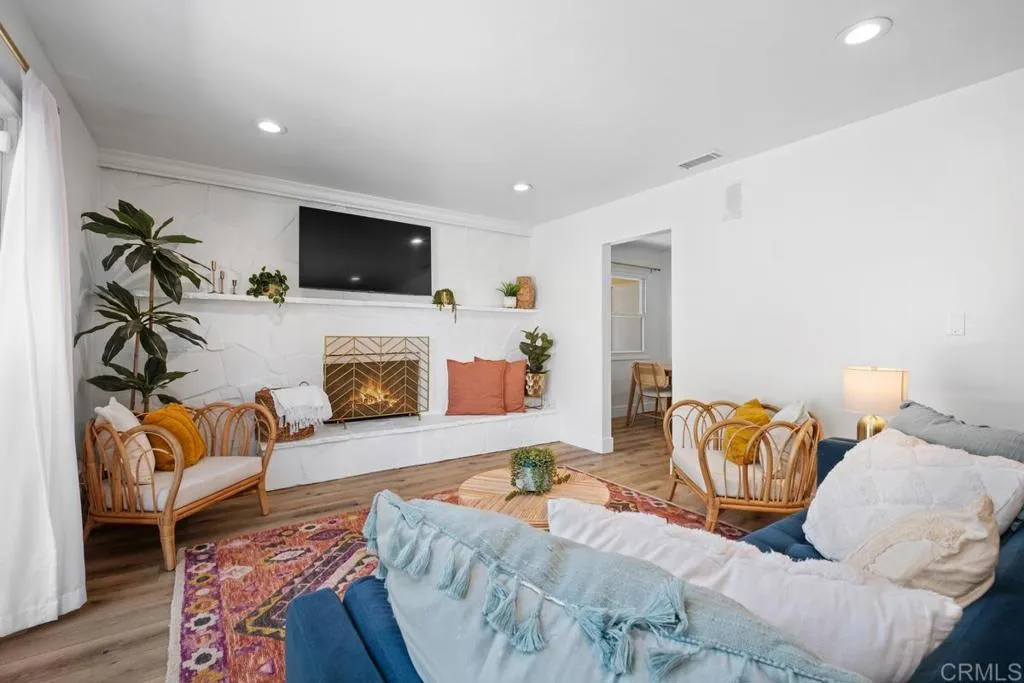 Additional image 4 of 16002 Warren Lane, Huntington Beach, CA 92649