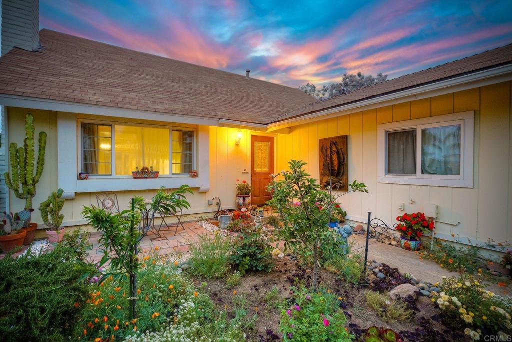 2244 E Lincoln Ave, Escondido, CA 92027 - MLS#: NDP2303936