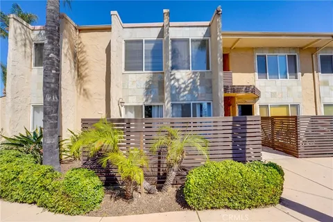 1386 E Madison Avenue Unit 21, El Cajon, CA MLS: CV25076145