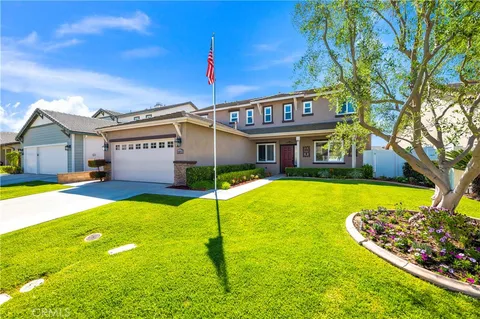 43273 Modena Drive, Temecula, CA MLS: SW25077594