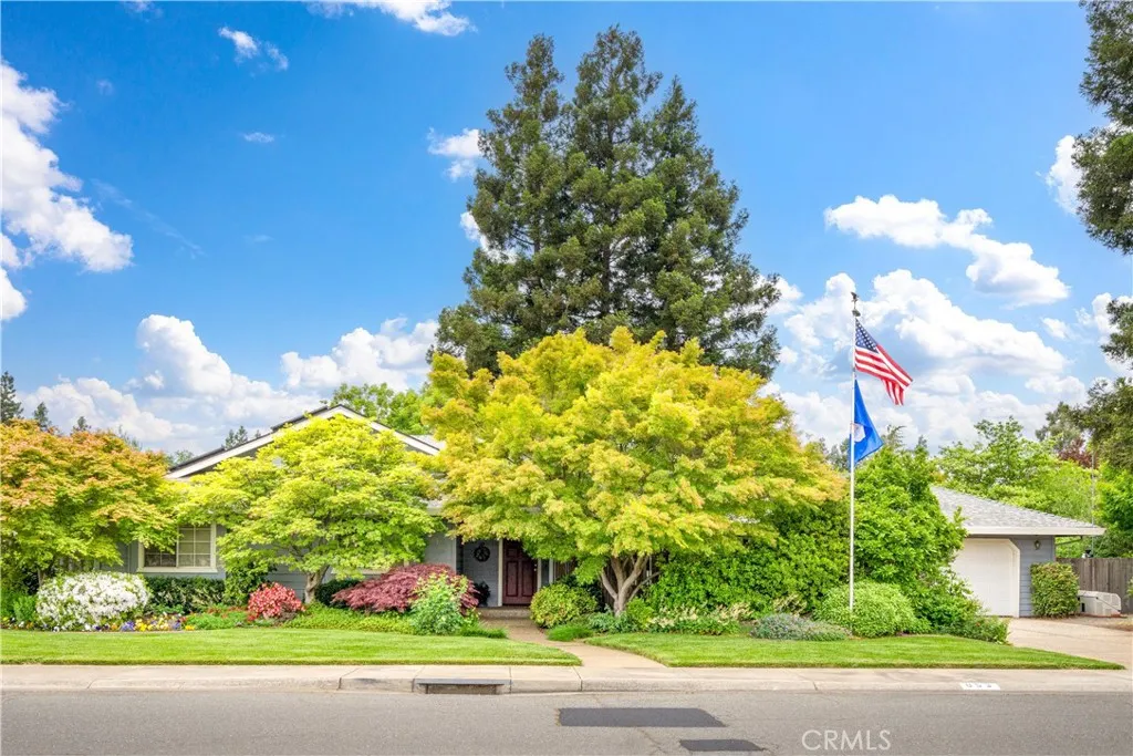 853 Saint Amant Drive, Chico, CA 95926