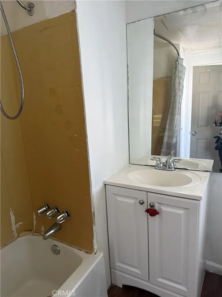 Additional image 13 of 224 Mccord Ave Unit 4, Bakersfield, CA 93308