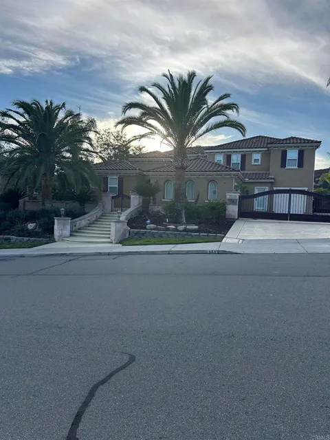 684 Coastal Hills Dr, Chula Vista, CA MLS: PTP2501589