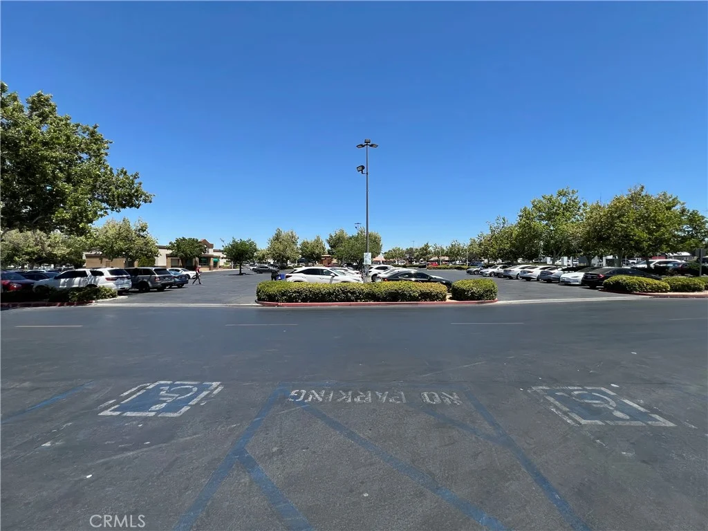44517 Valley Central Way, Lancaster, CA 93536