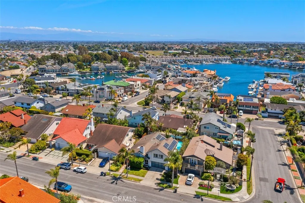 Additional image 3 of 3962 Mistral Dr, Huntington Beach, CA 92649