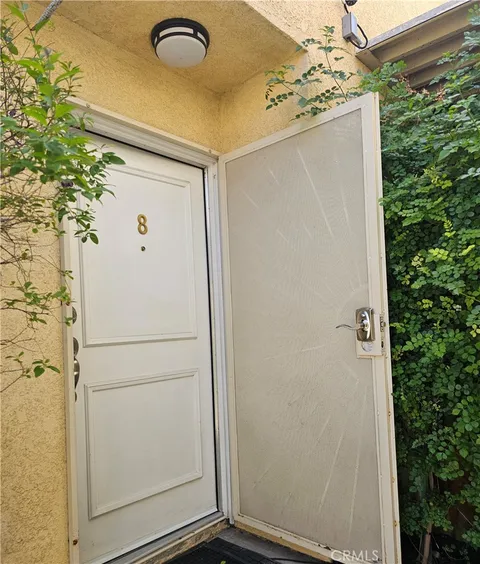 9315 Woodman Avenue Unit 8, Arleta, CA MLS: PI25104037