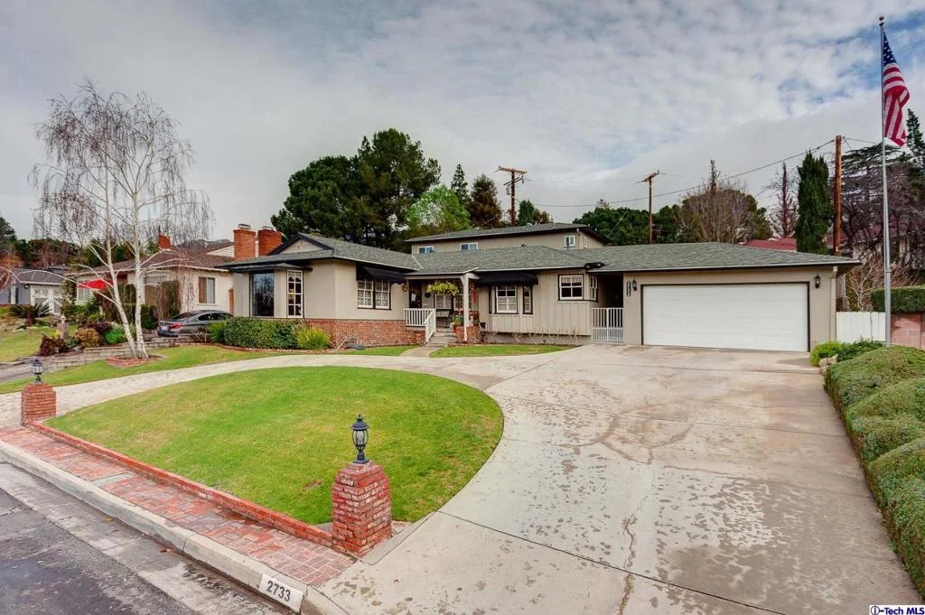 2733 El Caminito, La Crescenta, CA 91214