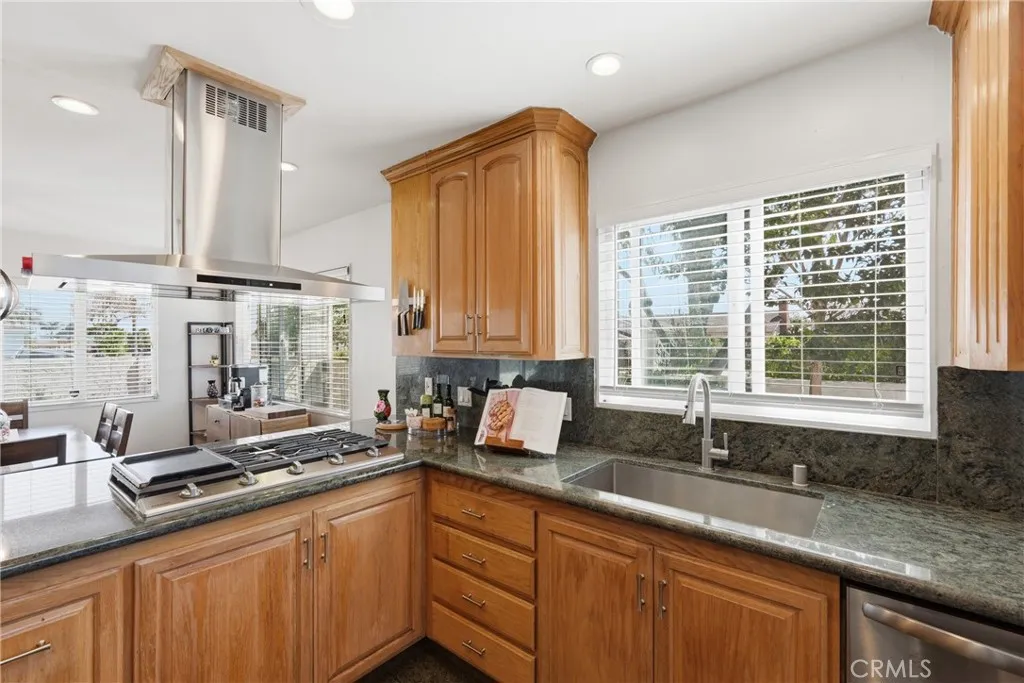 Additional image 11 of 525 E 246th St, Carson, CA 90745
