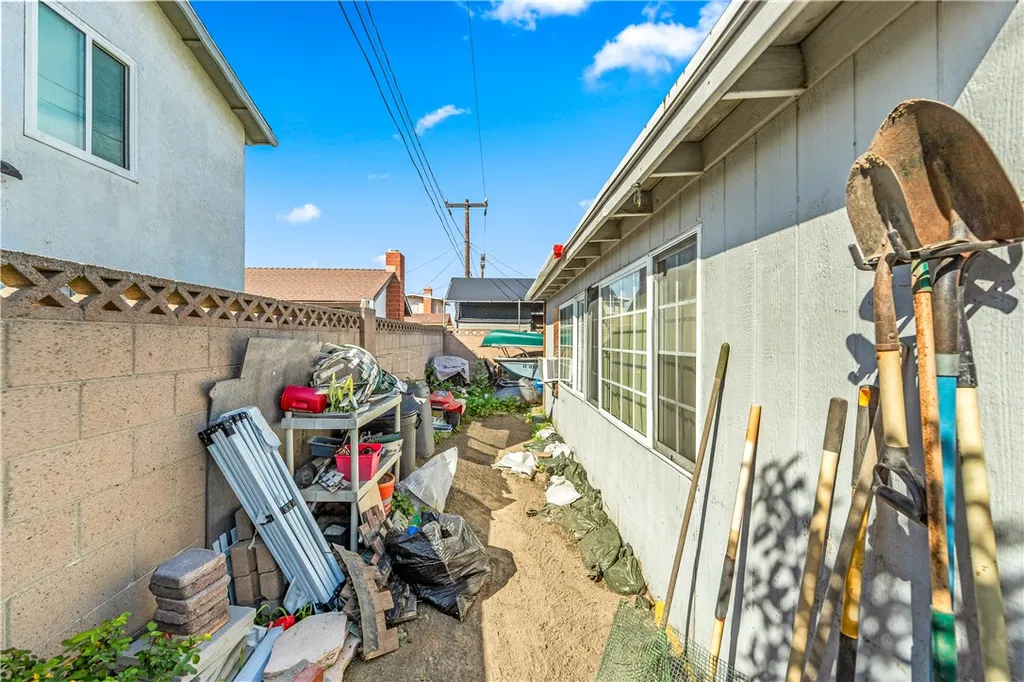 10271 Garrett Road, Stanton, CA 90680