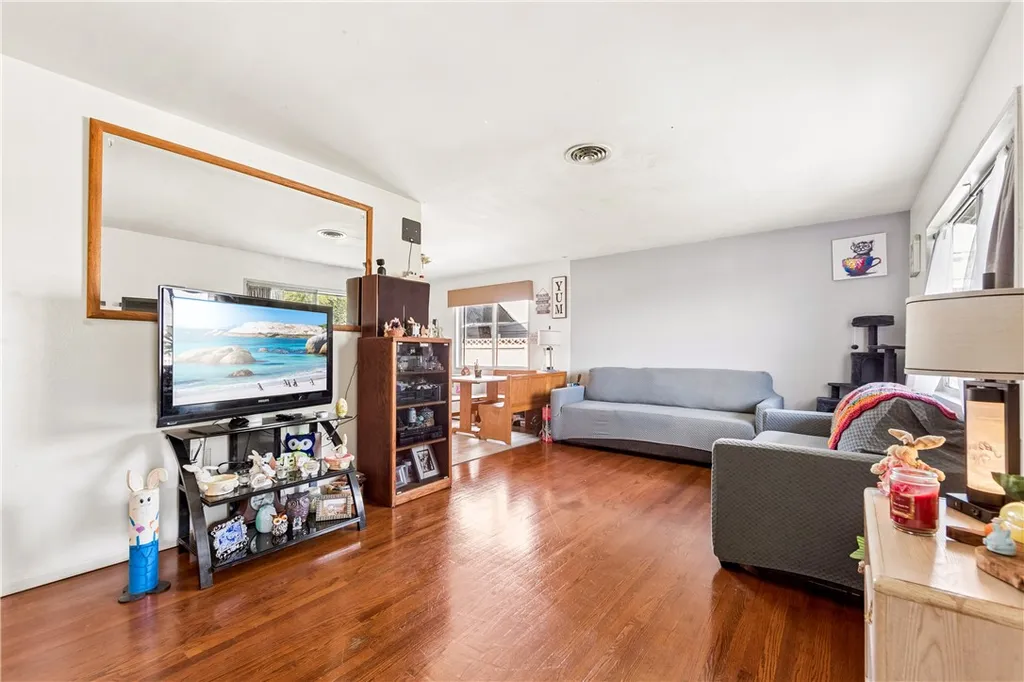 Additional image 3 of 10271 Garrett Road, Stanton, CA 90680