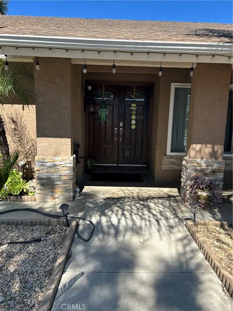 750 W Winchester Drive, Rialto, CA MLS: RS25074651