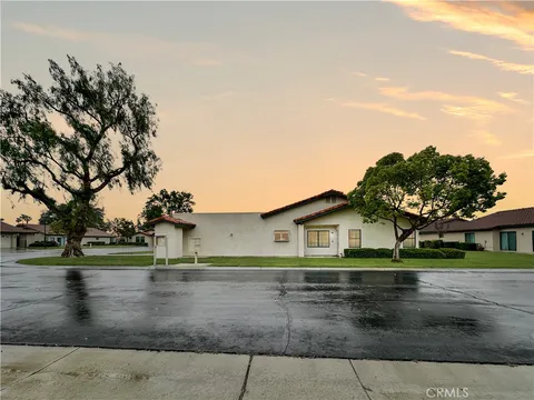 1072 Moon Shadow Court, Hemet, CA MLS: IG25093514