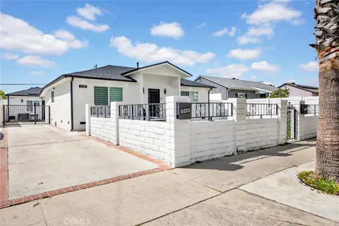 6251 Willowcrest Avenue, North Hollywood, CA MLS: SR25086633