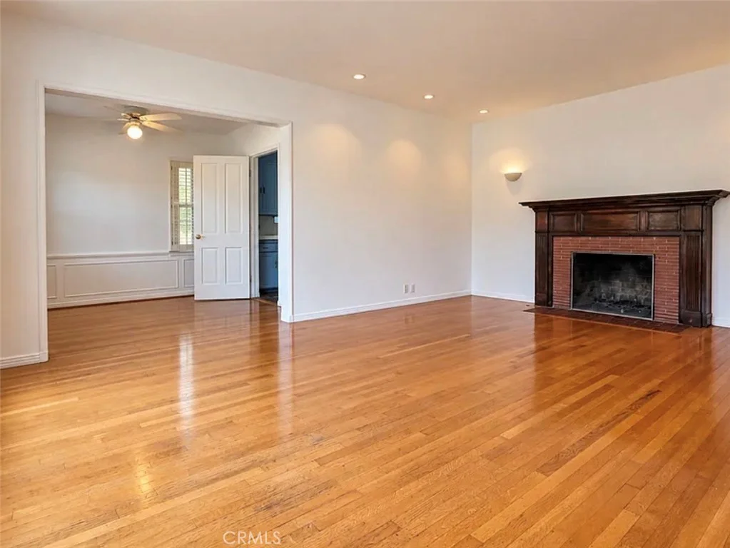 6548 Colbath Ave, Van Nuys, CA 91401 photo 5