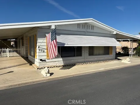 601 N Kirby Street Unit 227, Hemet, CA MLS: SW25091673