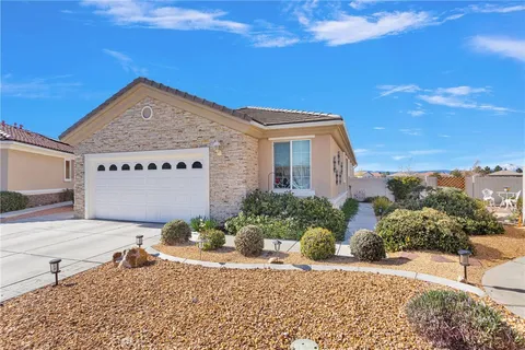 19611 Castle Harbor Court, Apple Valley, CA 92308 - MLS#: HD25061826