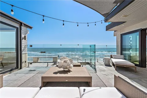 1880 N El Camino Real Unit 74 & 75, San Clemente, CA MLS: NP25076572