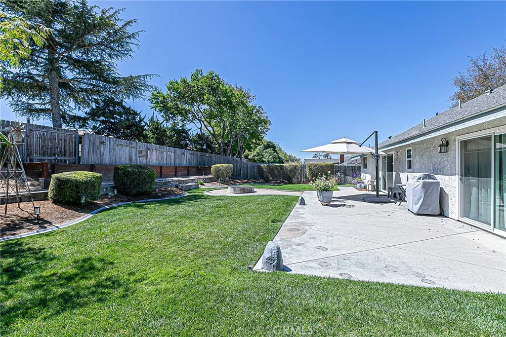 1414 Oak Knoll Rd, Santa Maria, CA 93455