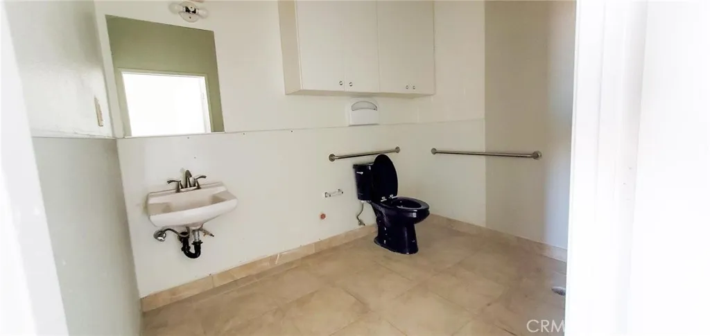 Additional image 11 of 14895 Bear Valley Rd Unit B, Hesperia, CA 92345