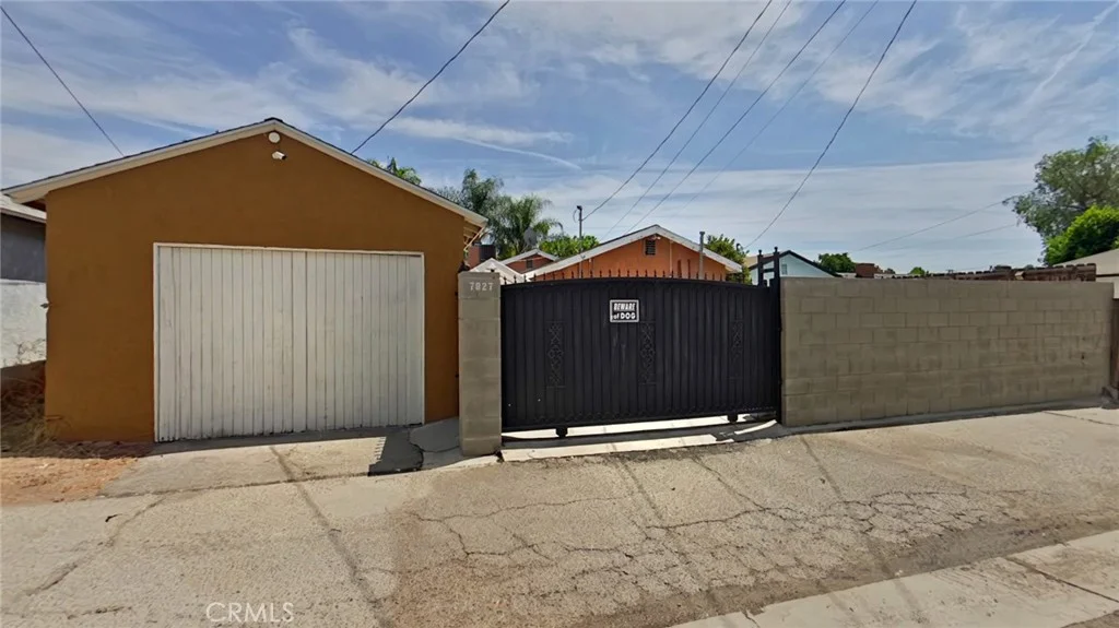 7827 Louise Ave, Northridge, CA 91325