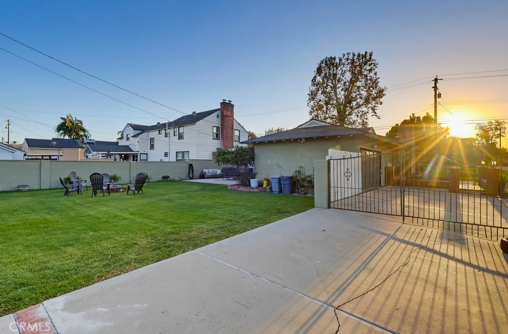 10904 La Mirada Boulevard, Whittier, CA 90604