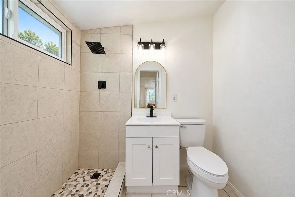 11961 Sandy Dr, Anaheim, CA 92804