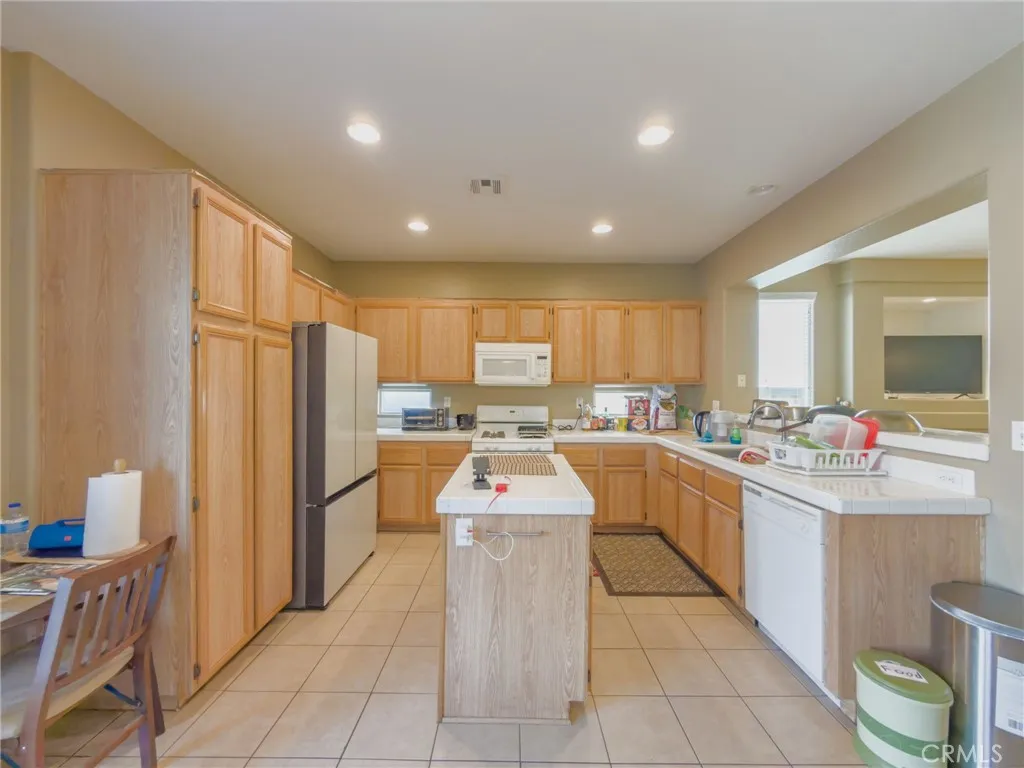 Additional image 25 of 9421 Dragon Tree Drive, Hesperia, CA 92344