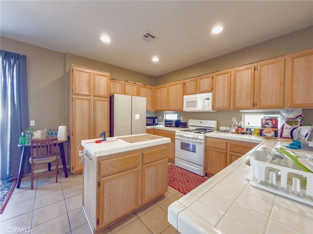 Additional image 74 of 9421 Dragon Tree Drive, Hesperia, CA 92344