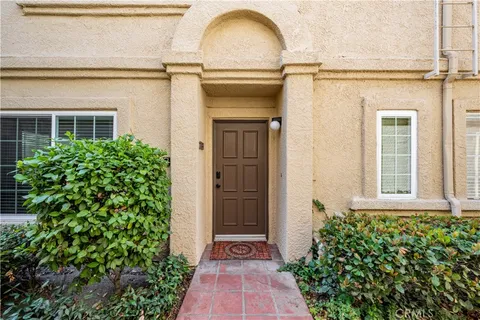 21131 Gladiolos Way, Lake Forest, CA 92630 - MLS#: OC25064527
