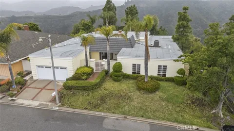 10835 Savona Road, Los Angeles, CA MLS: GD25111398