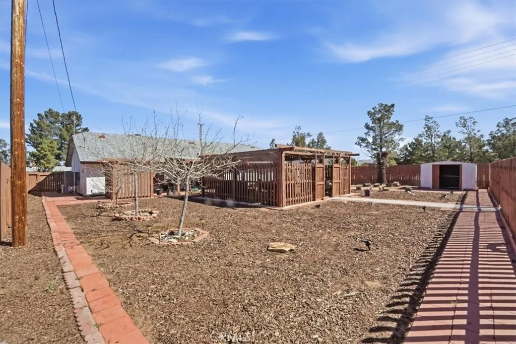 Additional image 103 of 21089 Ottawa Rd, Apple Valley, CA 92308