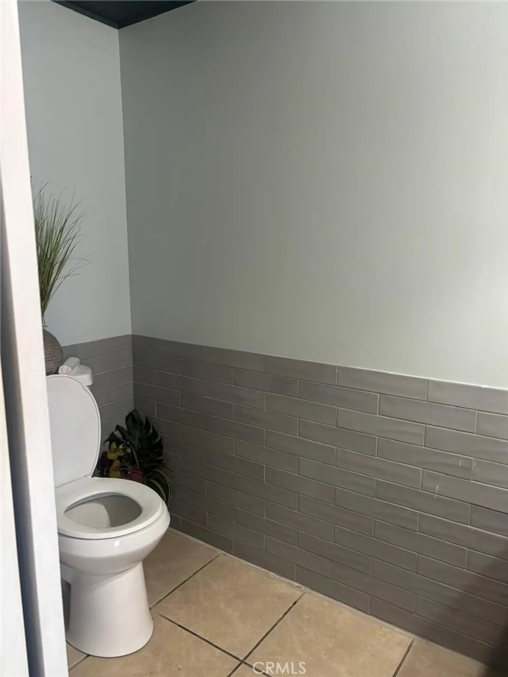 11320 Larchwood Dr, Fontana, CA 92337