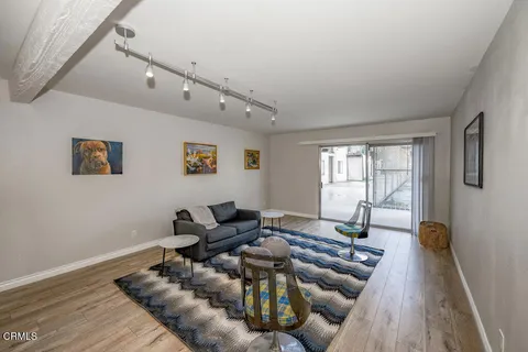 5460 White Oak Avenue Unit E125, Encino, CA MLS: P1-20775