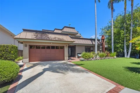 26925 Calle Dolores, Dana Point, CA MLS: OC25038772