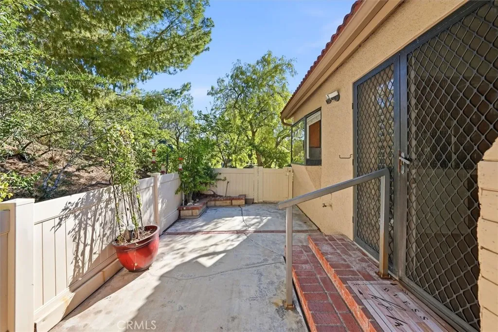 Additional image 62 of 26389 Rainbow Glen Drive, Newhall, CA 91321