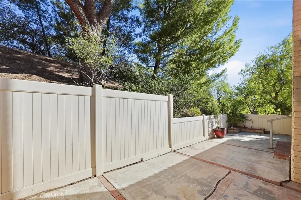 Additional image 24 of 26389 Rainbow Glen Drive, Newhall, CA 91321