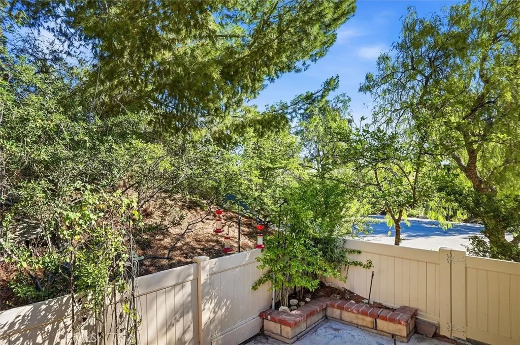Additional image 27 of 26389 Rainbow Glen Drive, Newhall, CA 91321