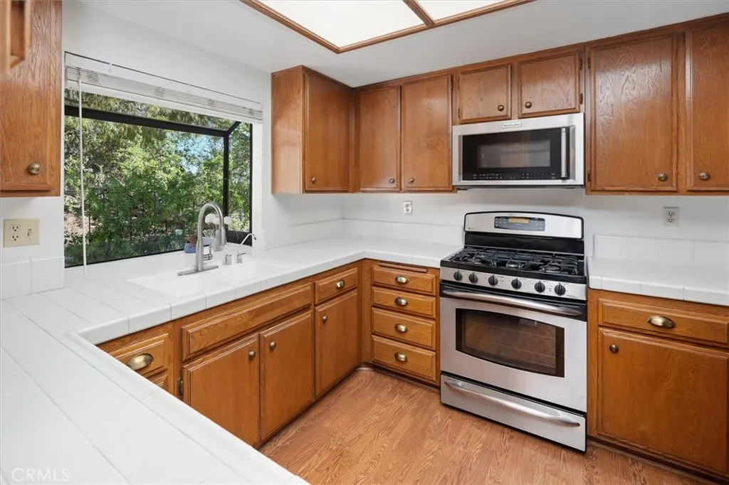 Additional image 48 of 26389 Rainbow Glen Drive, Newhall, CA 91321