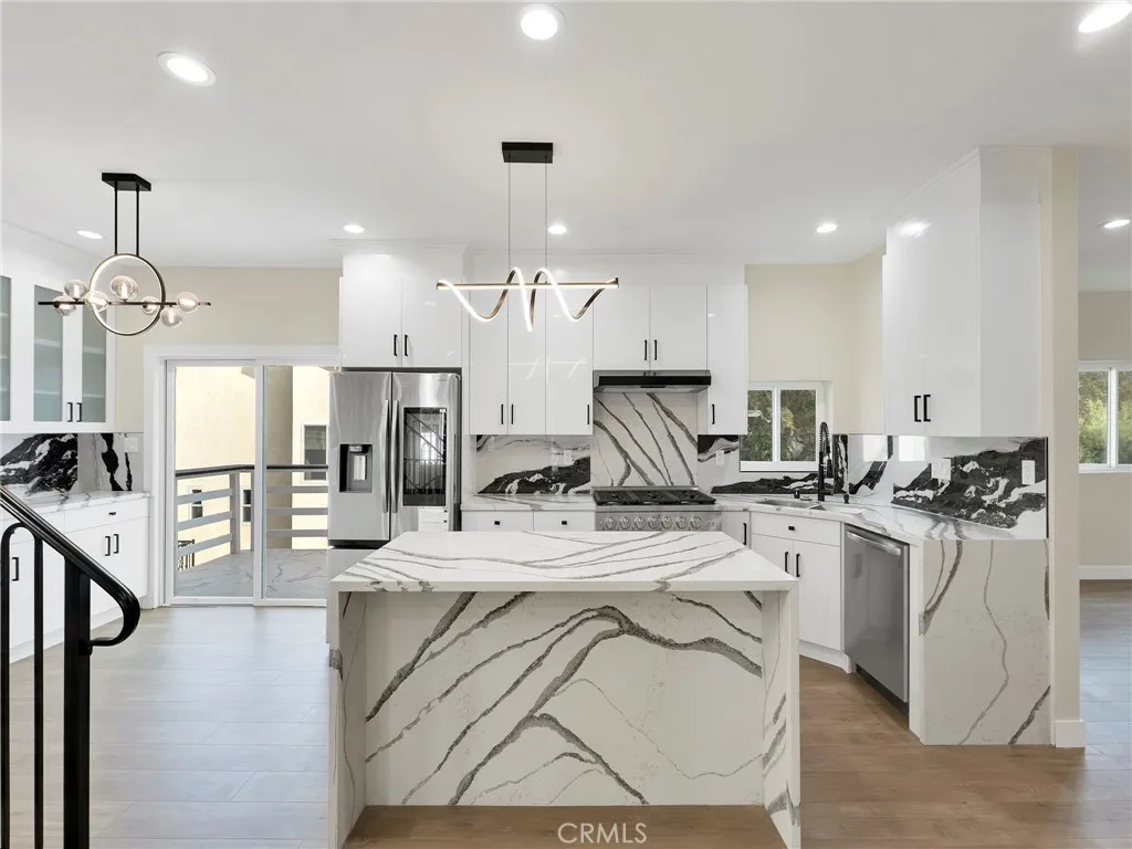 Additional image 64 of 4530 Ensenada Dr, Woodland Hills, CA 91364