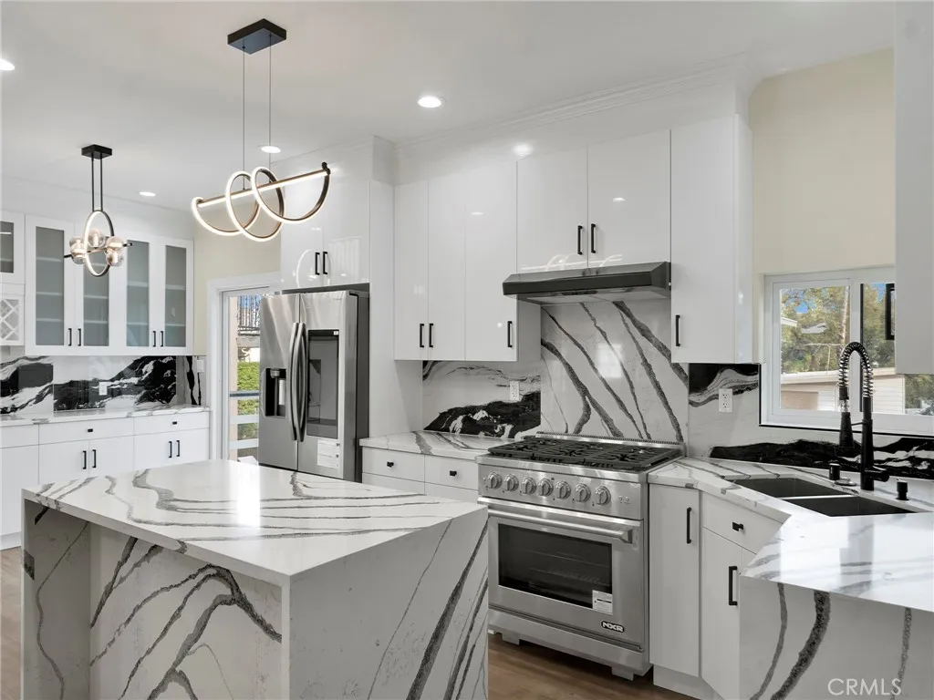 Additional image 66 of 4530 Ensenada Dr, Woodland Hills, CA 91364