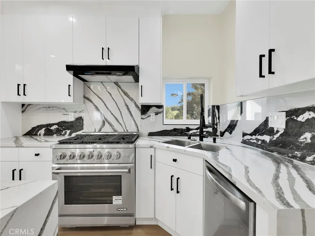 Additional image 13 of 4530 Ensenada Dr, Woodland Hills, CA 91364