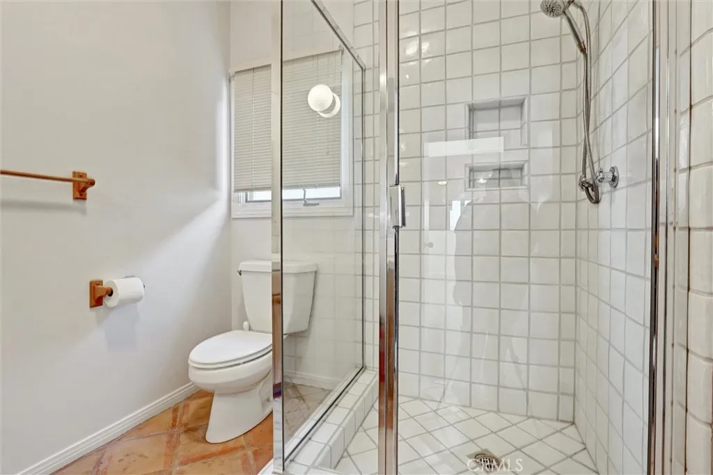 Additional image 91 of 12134 Lawler St, Los Angeles, CA 90066